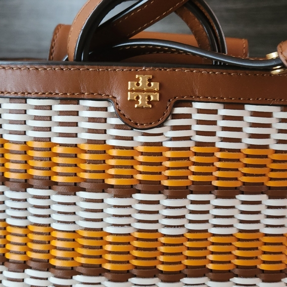 AUTH Tory Burch woven orange tan Crossbody Bucket vacation bag - Picture 10 of 10